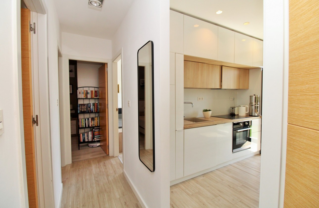 Resale - Villa - La Zenia