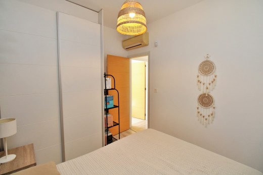 Resale - Villa - La Zenia