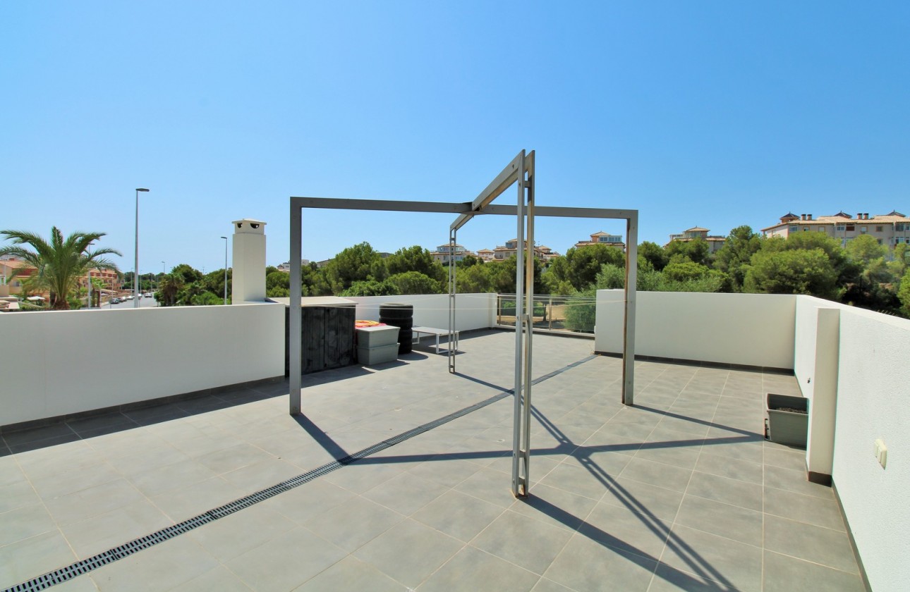 Resale - Villa - La Zenia