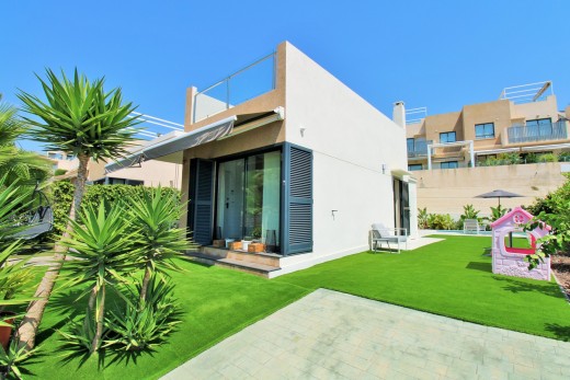 Resale - Villa - La Zenia