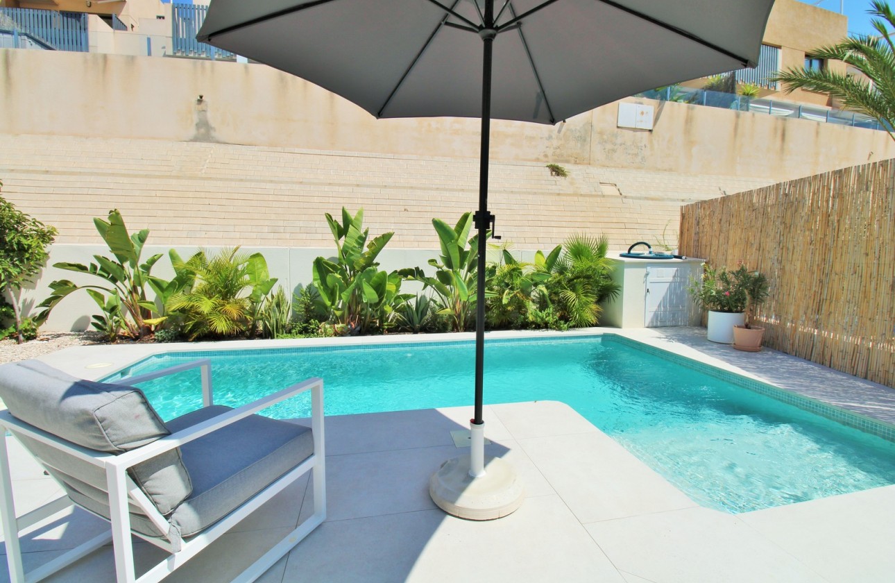 Resale - Villa - La Zenia