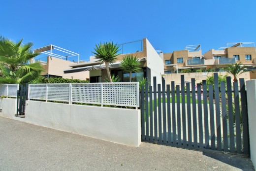 Resale - Villa - La Zenia
