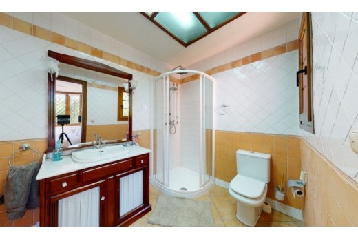 Resale - Villa - Elche
