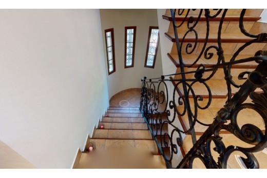 Resale - Villa - Elche