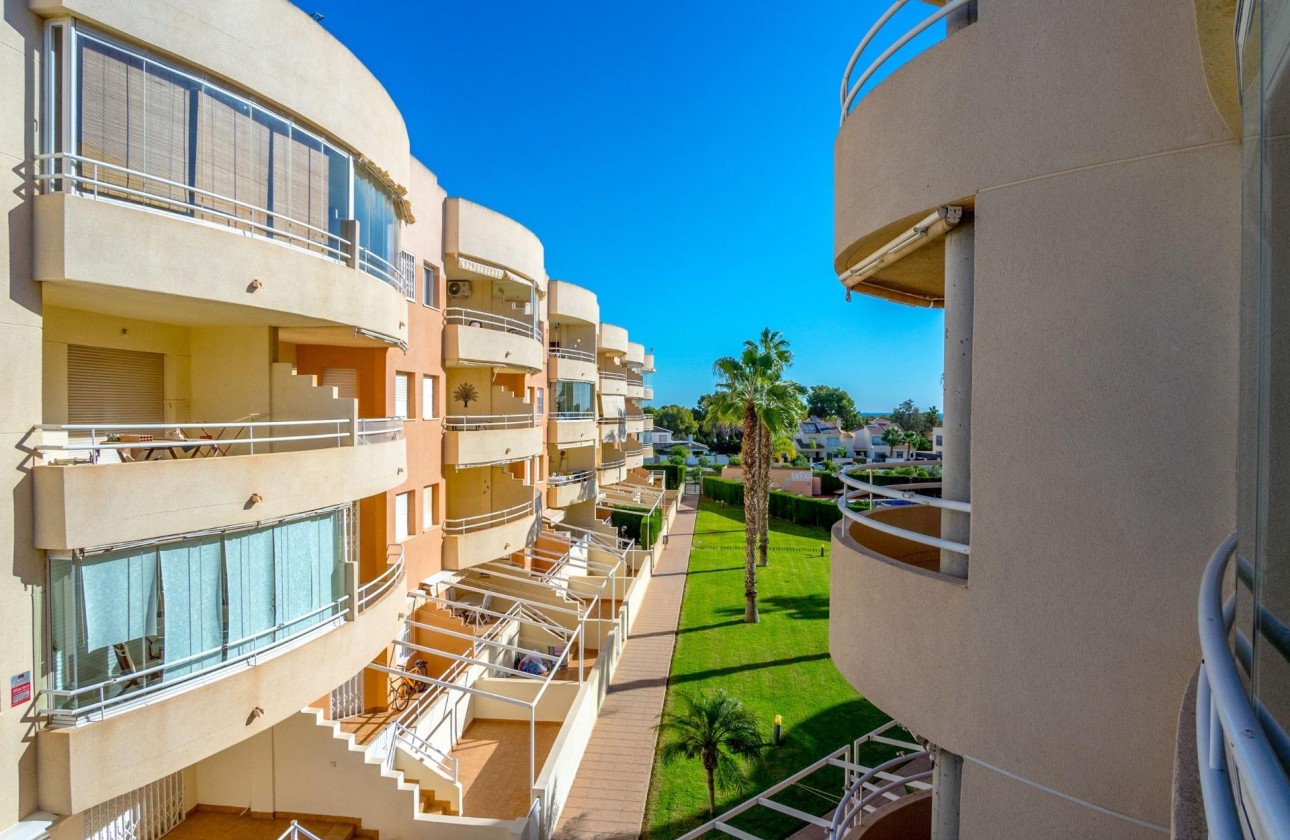 Resale - Apartment - Orihuela Costa - Altos de Campoamor