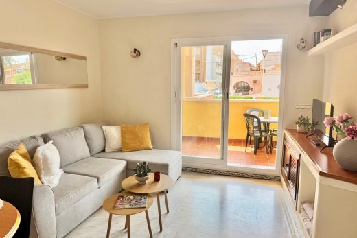 Resale - Apartment - Torrevieja Centro - Torrevieja