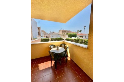 Resale - Apartment - Torrevieja Centro - Torrevieja