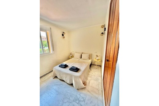 Resale - Apartment - Torrevieja Centro - Torrevieja