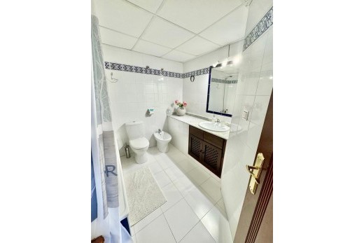 Resale - Apartment - Torrevieja Centro - Torrevieja