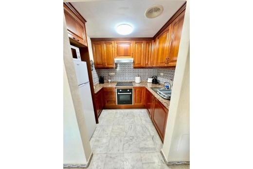 Resale - Apartment - Torrevieja Centro - Torrevieja