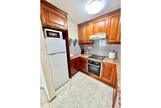 Resale - Apartment - Torrevieja Centro - Torrevieja