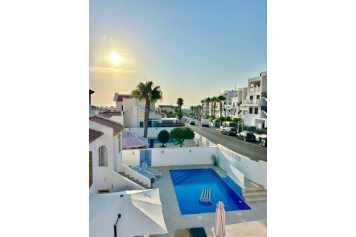 Reventa - Detached Villa - La Fuente