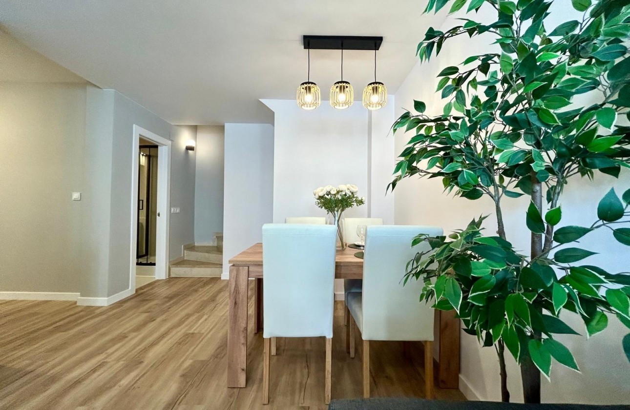 Återförsäljning - Terraced house - Orihuela - Urbanización Perla del Mar