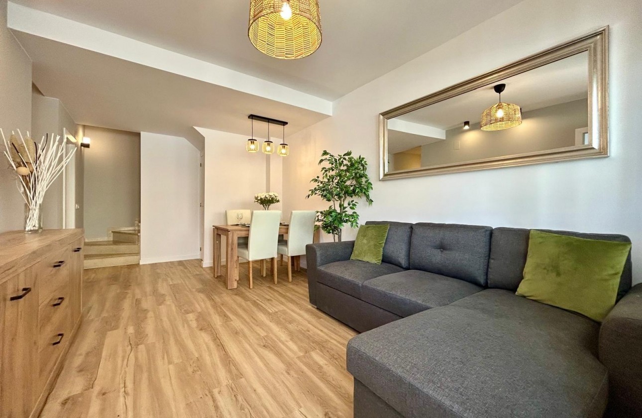 Återförsäljning - Terraced house - Orihuela - Urbanización Perla del Mar