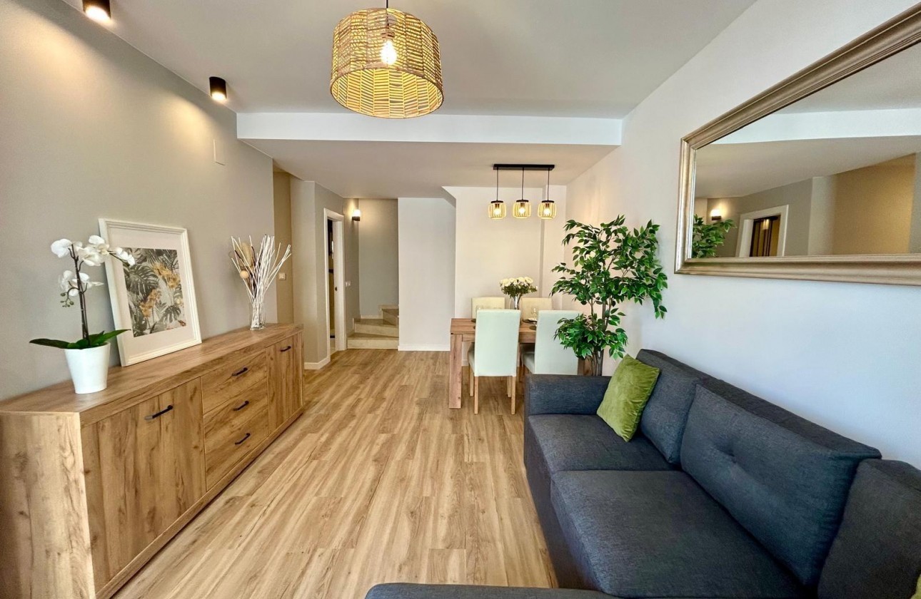 Återförsäljning - Terraced house - Orihuela - Urbanización Perla del Mar