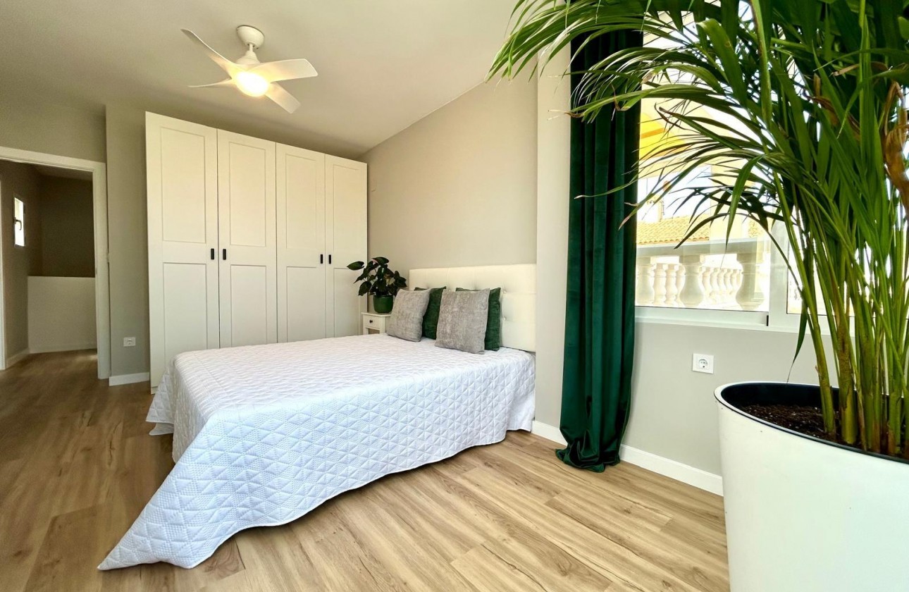 Återförsäljning - Terraced house - Orihuela - Urbanización Perla del Mar