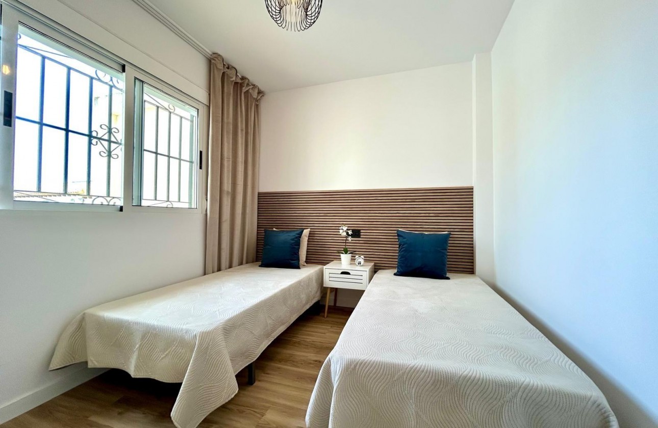 Återförsäljning - Terraced house - Orihuela - Urbanización Perla del Mar