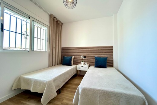 Återförsäljning - Terraced house - Orihuela - Urbanización Perla del Mar