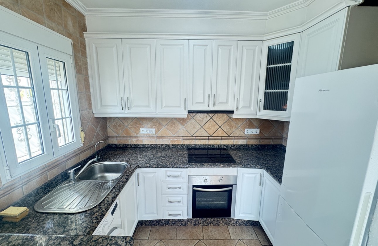 Resale - Villa - San Miguel De Salinas