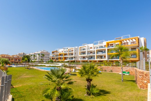 Resale - Apartment - Orihuela Costa - Villamartin