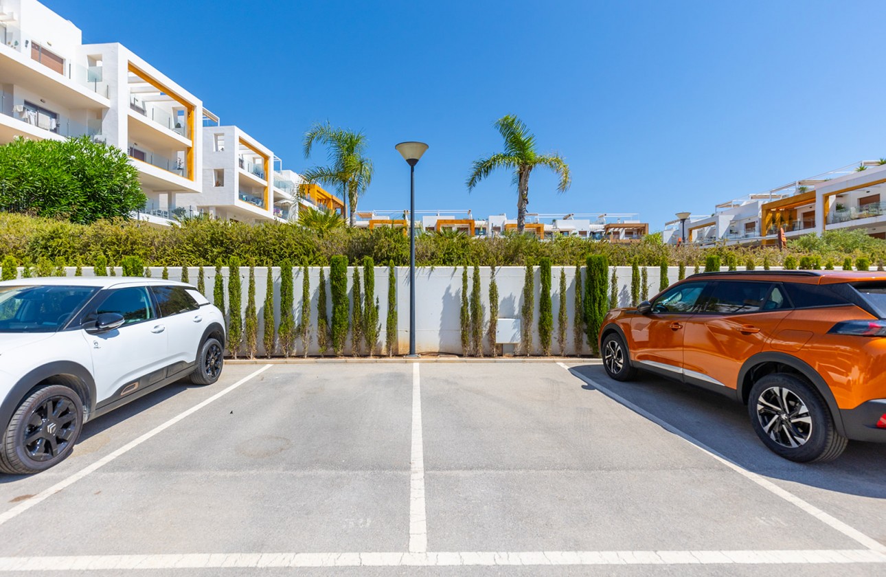 Resale - Apartment - Orihuela Costa - Villamartin