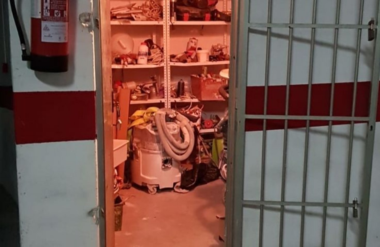 Reventa - garage - Torrevieja