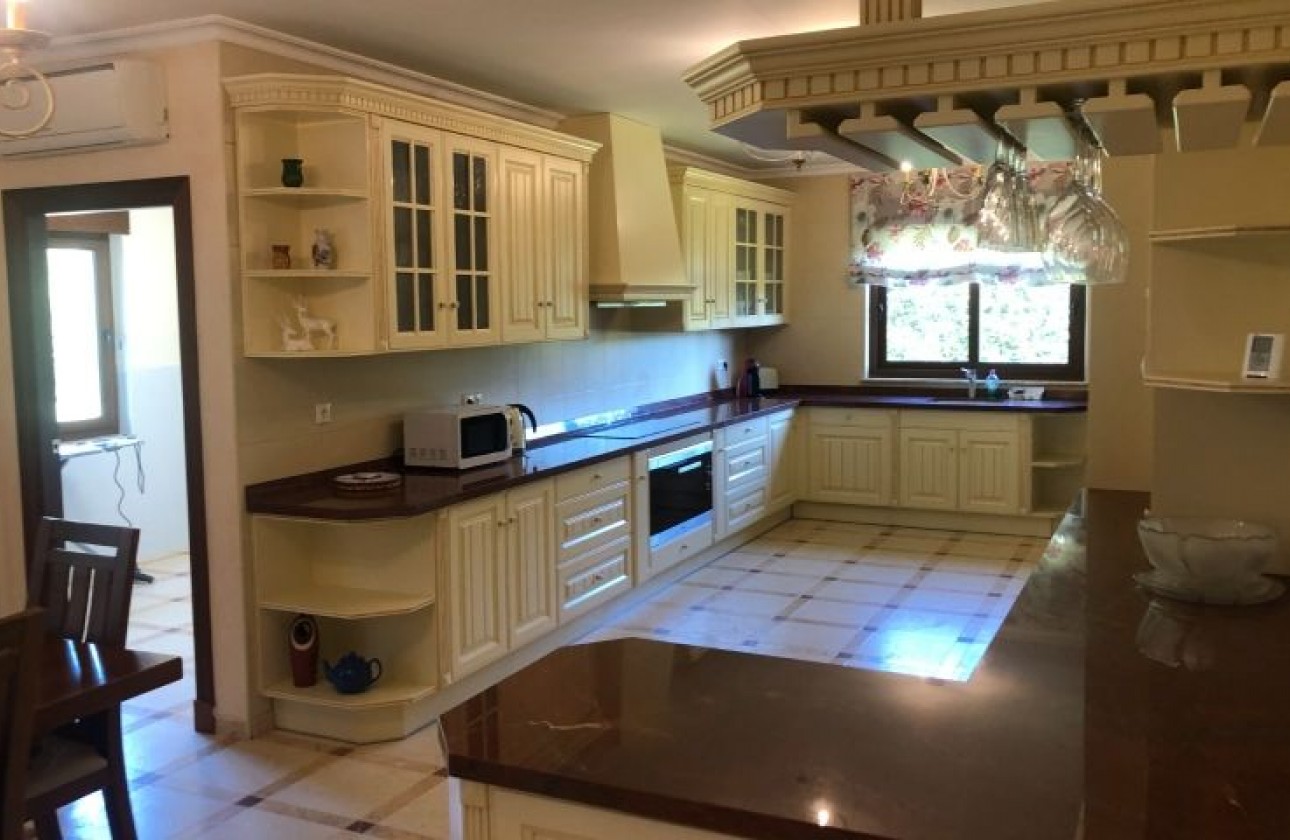 Resale - Villa - Orihuela Costa