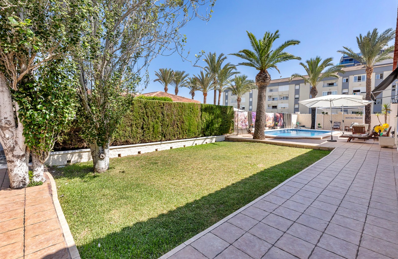 Resale - Villa - Torrevieja - Rocio del Mar