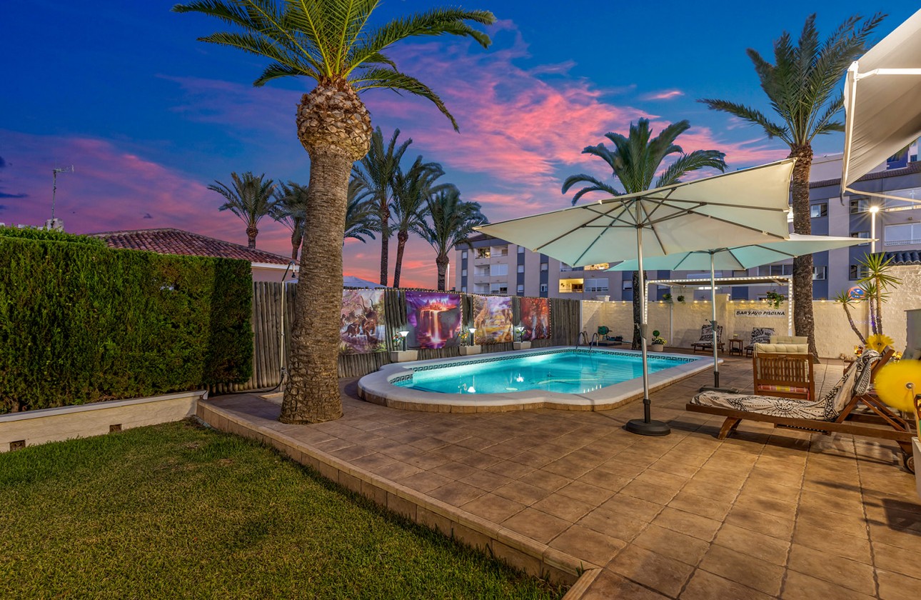 Resale - Villa - Torrevieja - Rocio del Mar