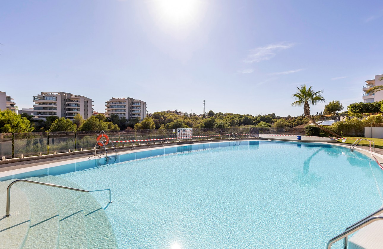 Resale - Apartment - Orihuela Costa - Villamartin