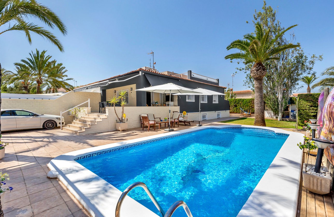 Resale - Villa - Torrevieja - Rocio del Mar