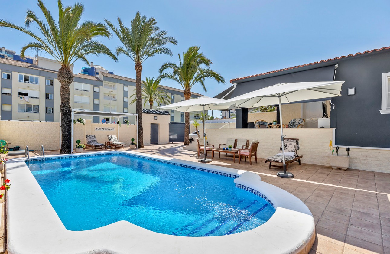 Resale - Villa - Torrevieja - Rocio del Mar