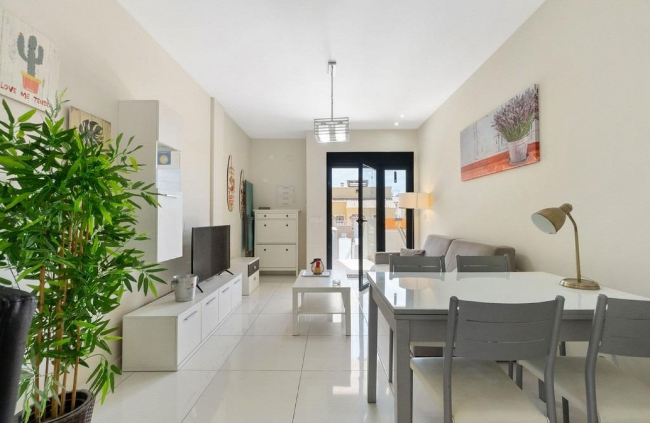 Resale - Apartment - Orihuela Costa - Los Altos