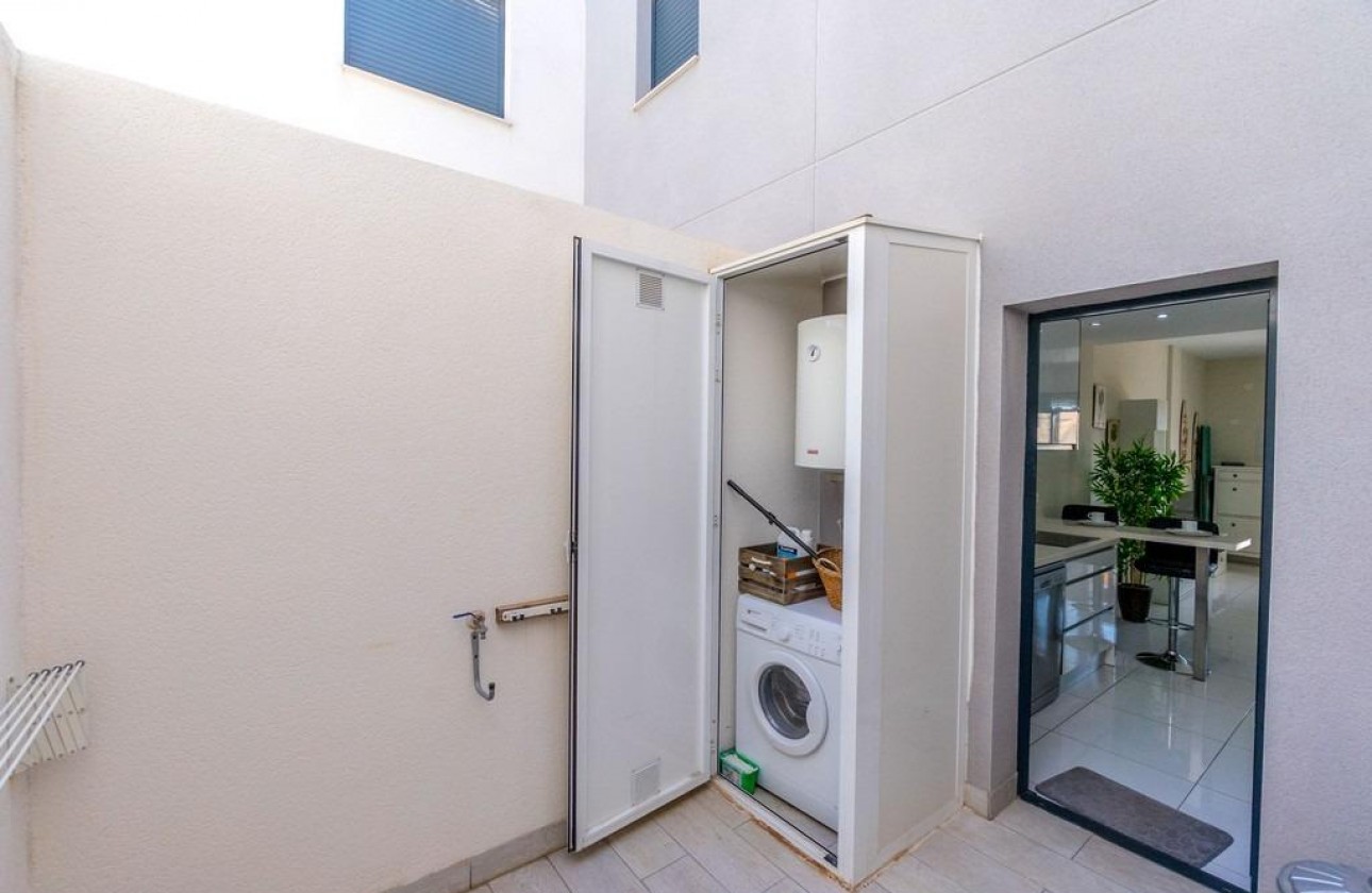 Resale - Apartment - Orihuela Costa - Los Altos