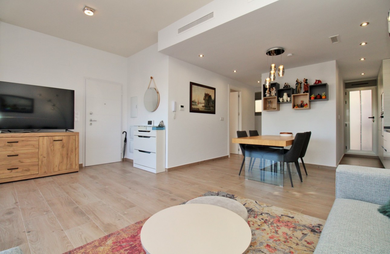 Återförsäljning -  - Villamartin