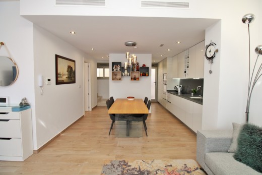 Återförsäljning -  - Villamartin