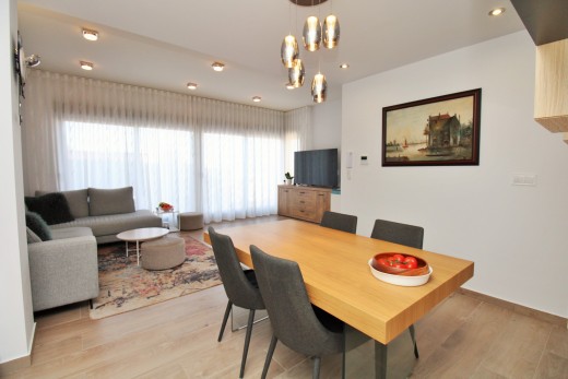 Återförsäljning -  - Villamartin