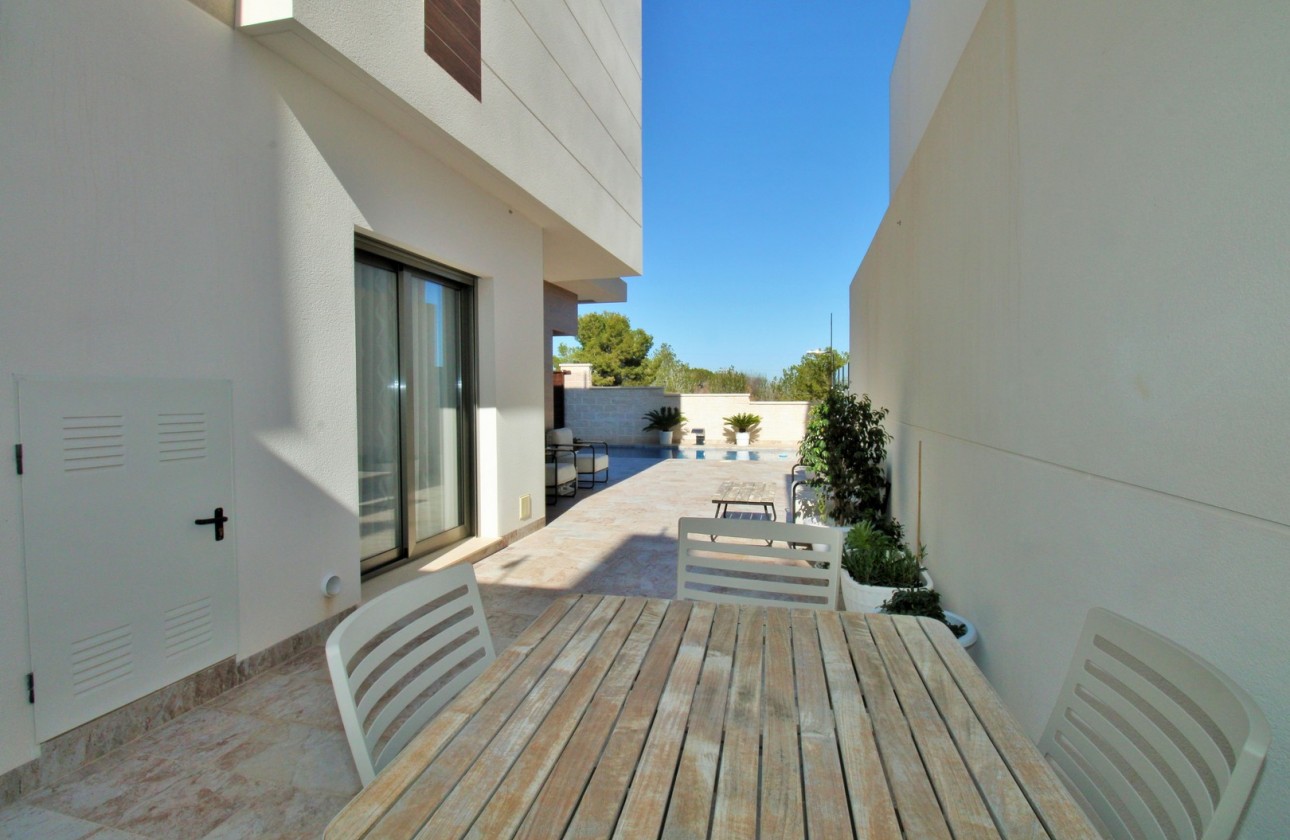 Återförsäljning -  - Villamartin