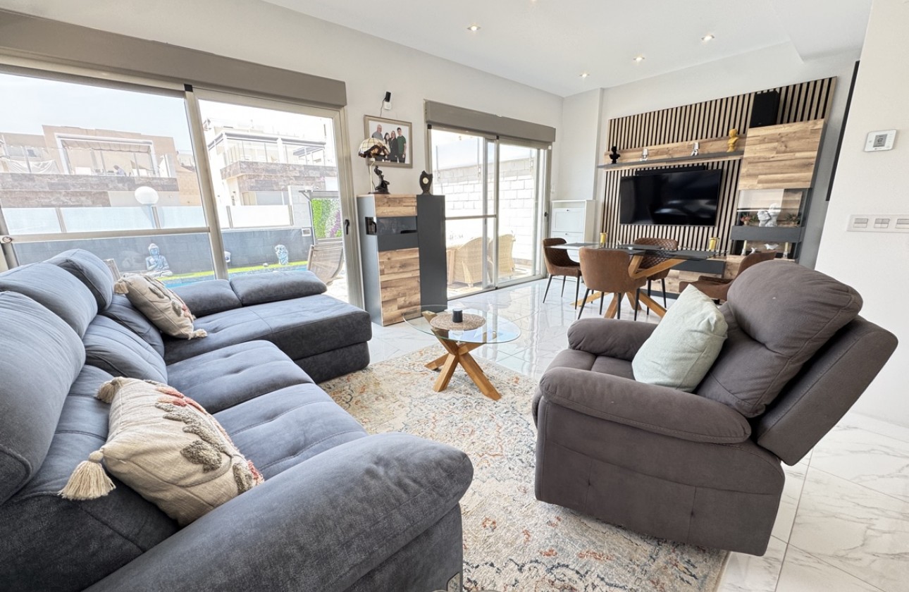 Återförsäljning -  - Villamartin