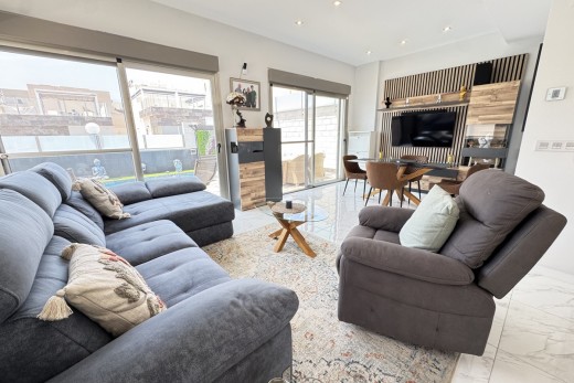 Återförsäljning -  - Villamartin