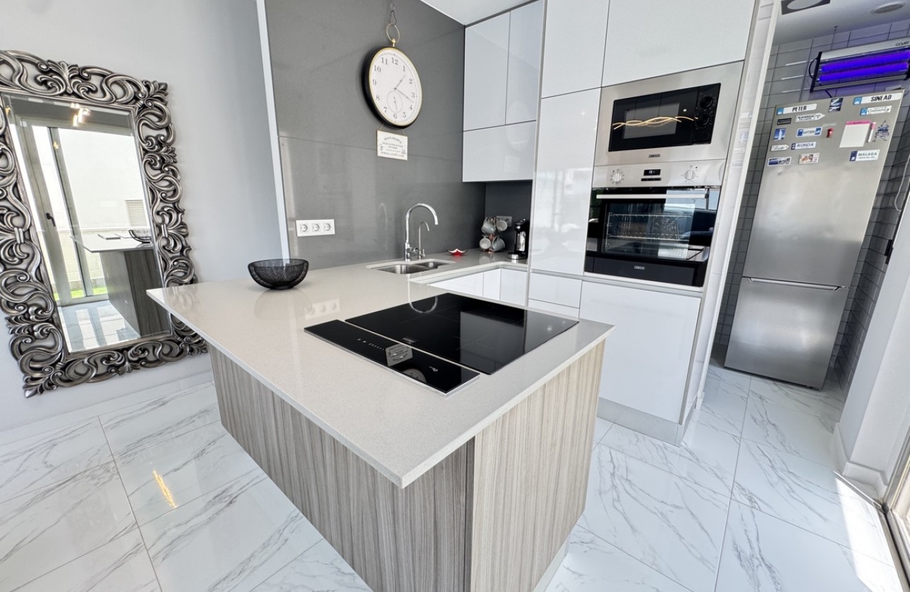 Återförsäljning -  - Villamartin