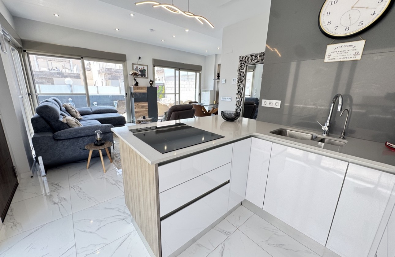 Återförsäljning -  - Villamartin