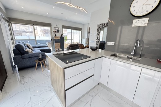 Återförsäljning -  - Villamartin