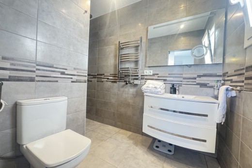 Resale - Villa - Blue Lagoon