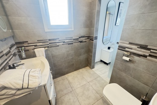 Resale - Villa - Blue Lagoon