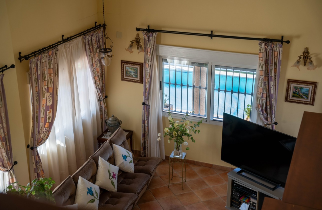 Återförsäljning - finca - Orihuela