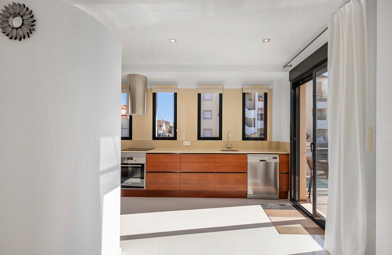 Reventa - Chalet - Orihuela Costa - La Zenia