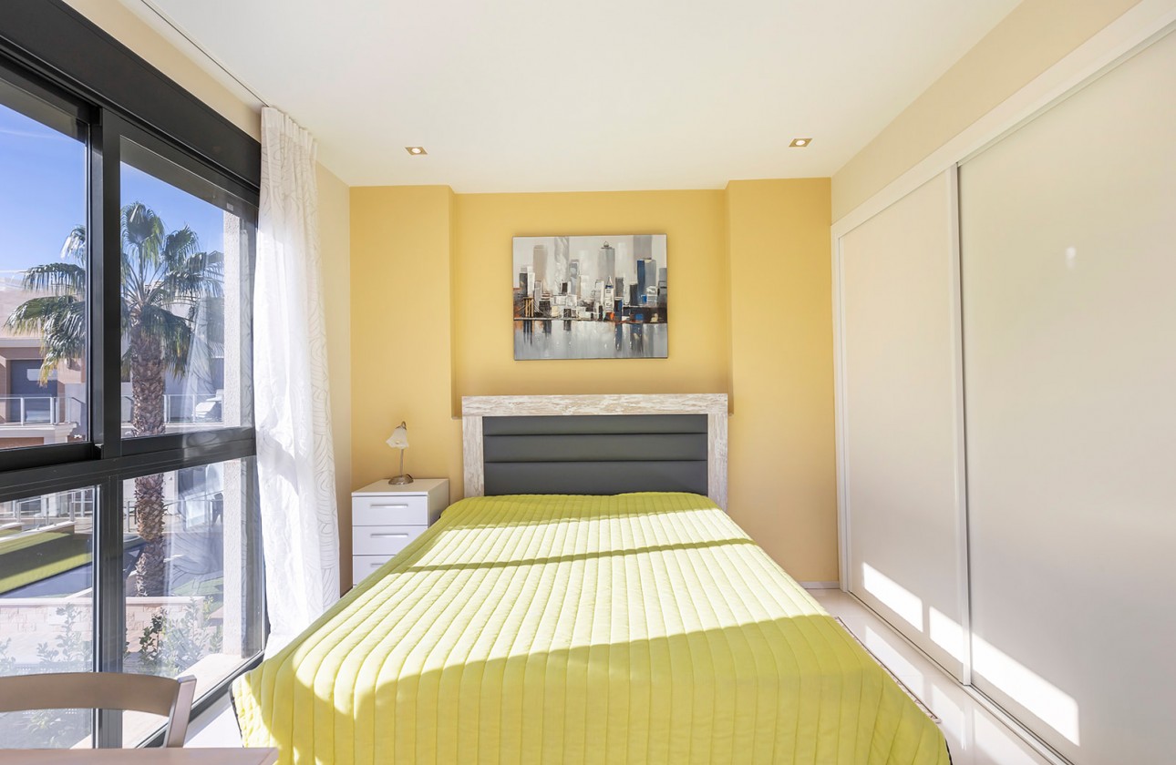 Reventa - Chalet - Orihuela Costa - La Zenia