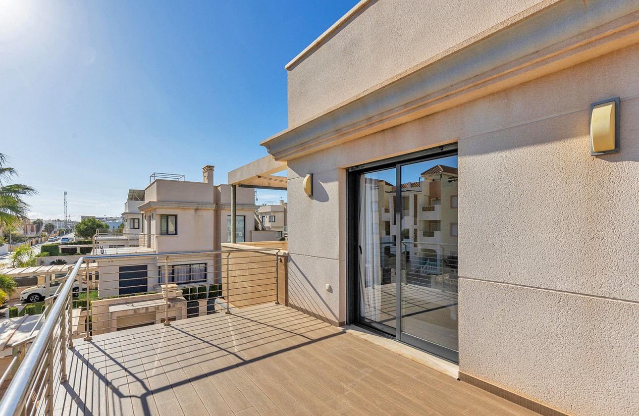 Reventa - Chalet - Orihuela Costa - La Zenia