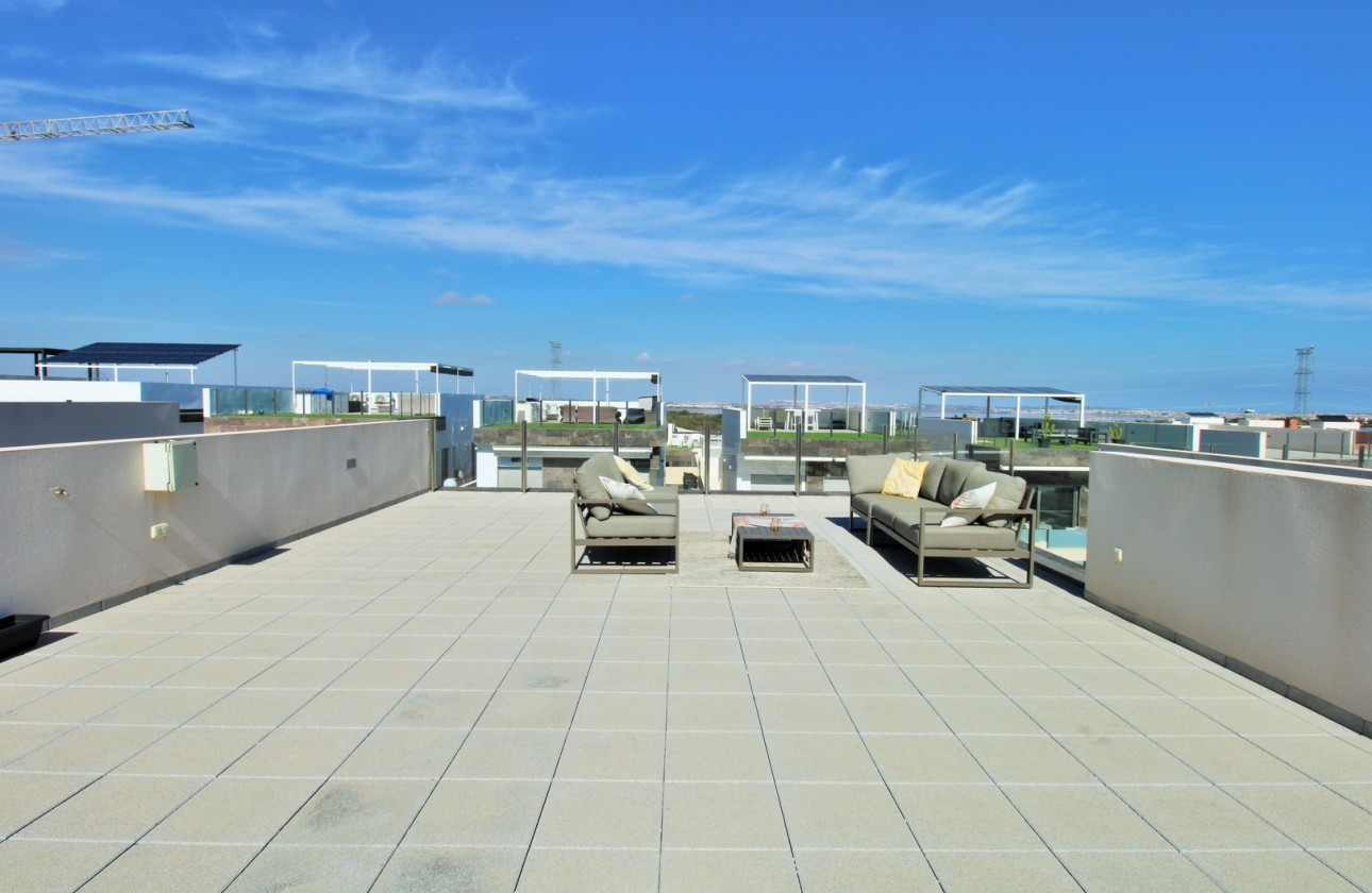 Resale - Villa - Villamartin